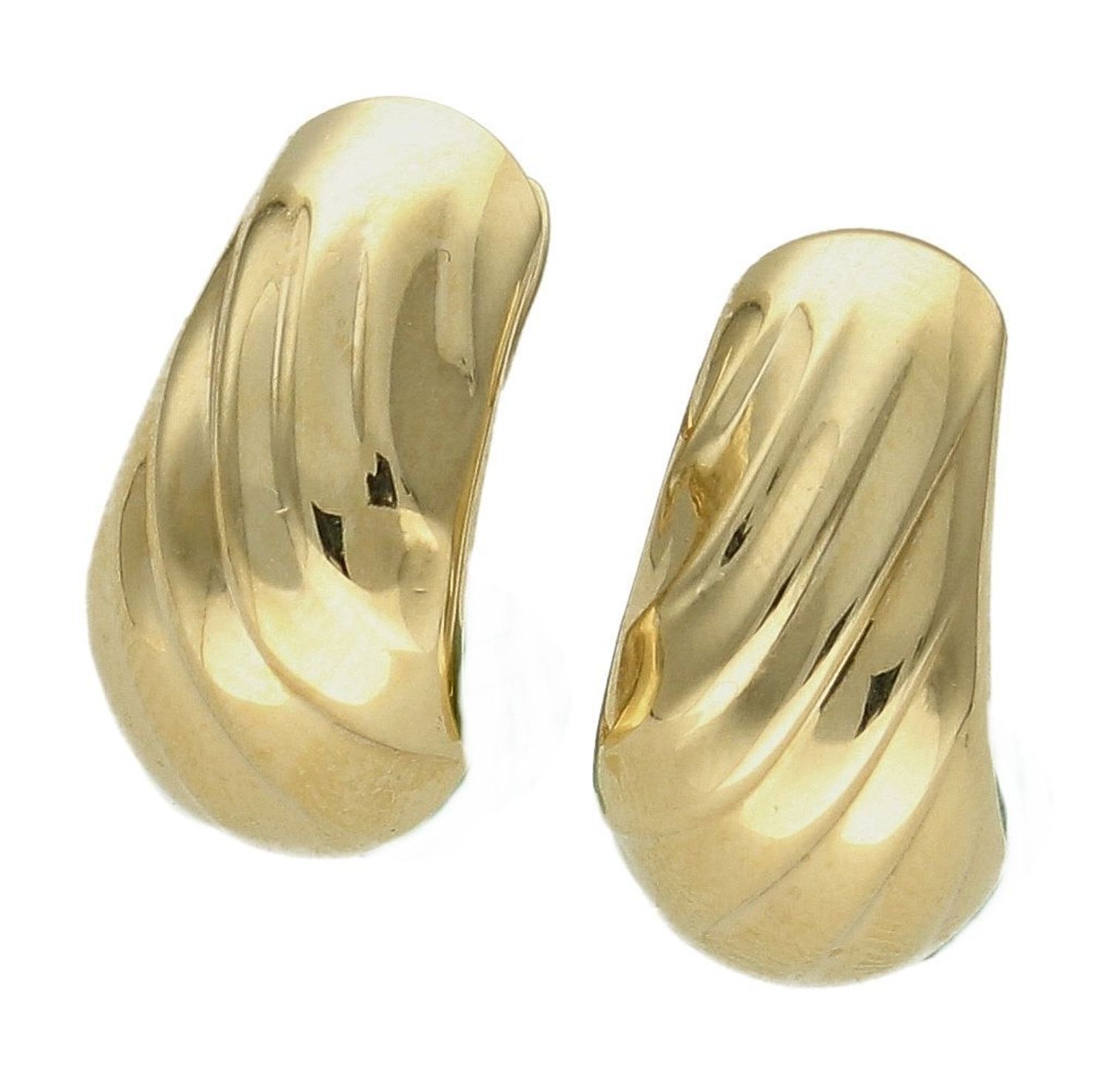 Złote kolczyki 375 angielskie z ozdobnym grawerowaniem KL 4394A 375. Złote kolczyki wykonane z najwyższej jakości żółtego złota, próba 375, waga około 1,68 gram. Kolczyki w minimalistycznym stylu, wpisujące się w obecne trendy modowe.jpg